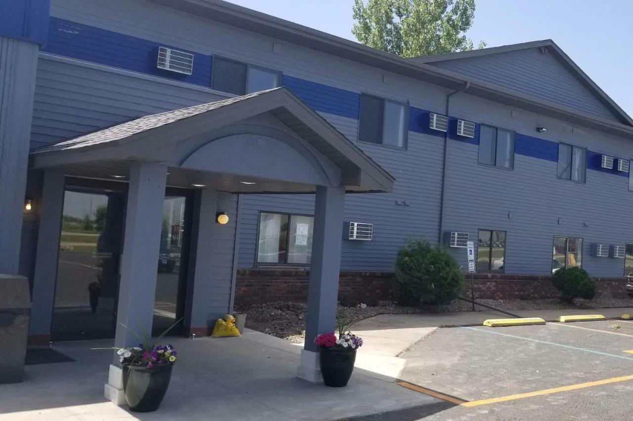 Travelodge By Wyndham Wahpeton Exterior foto